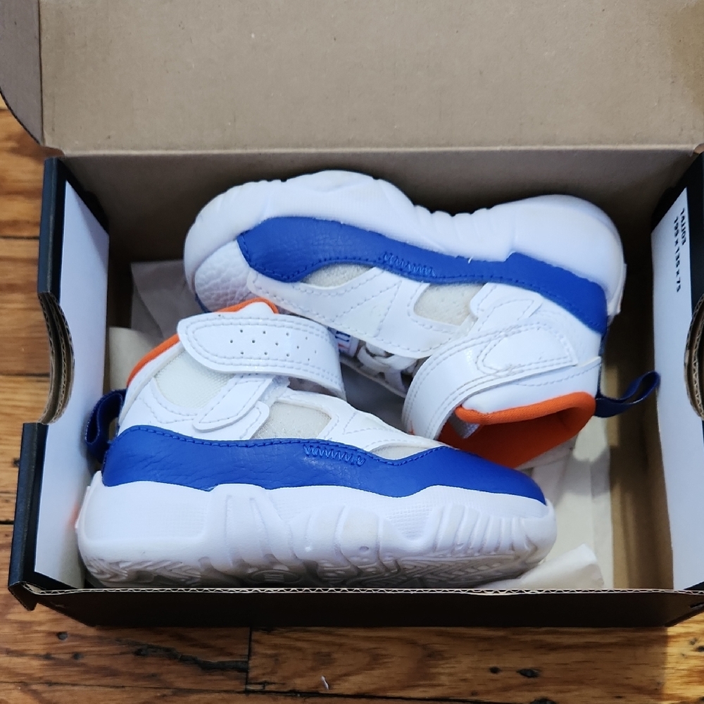 Jumpman Two Trey, Toddler size 5c
